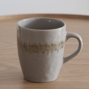 Taza rústica gris